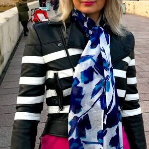 BCBGMaxAzria genuine leather jacket size XXS or 0